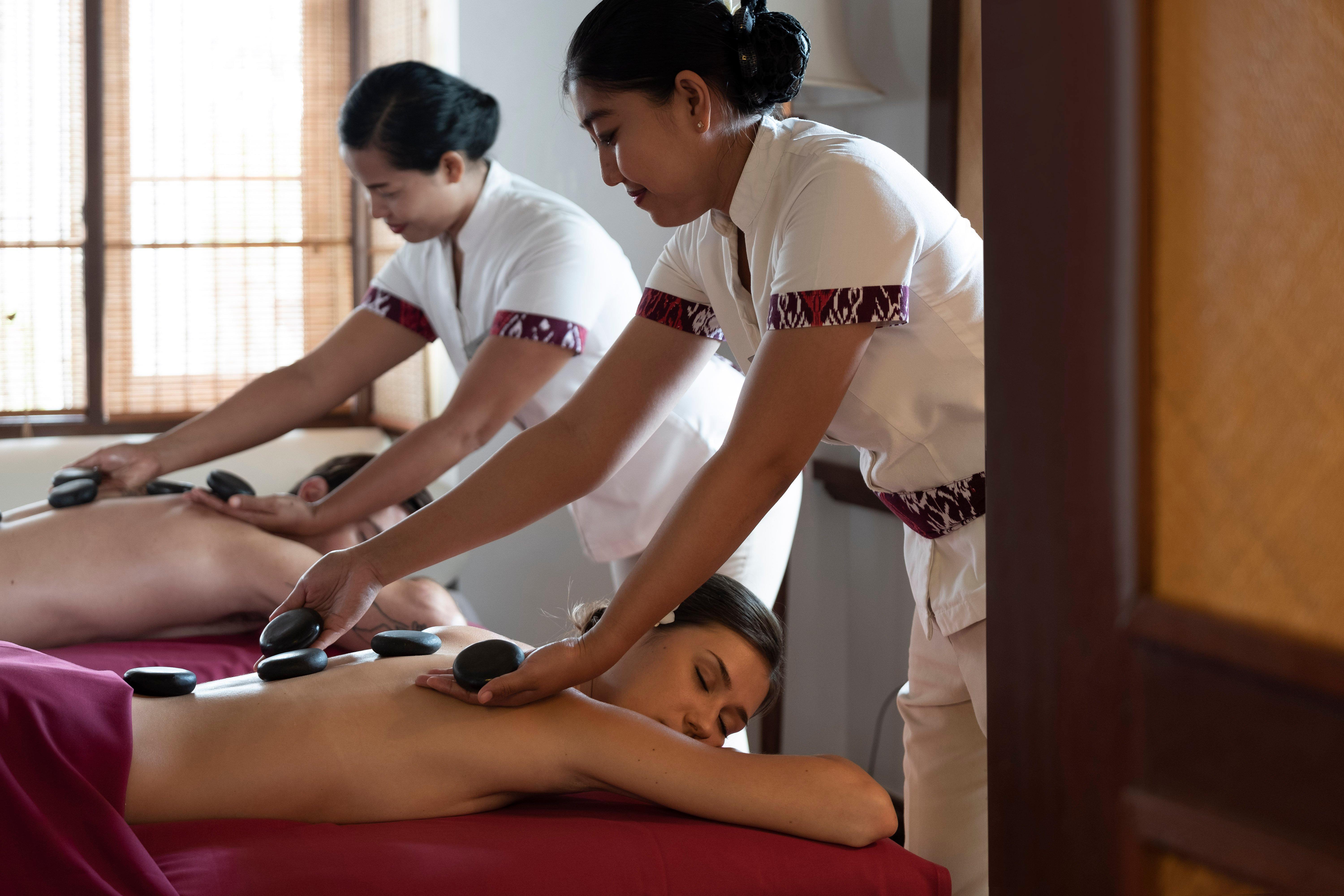 Intercontinental Bali Resort By Ihg Jimbaran Exterior foto Hot stone massage