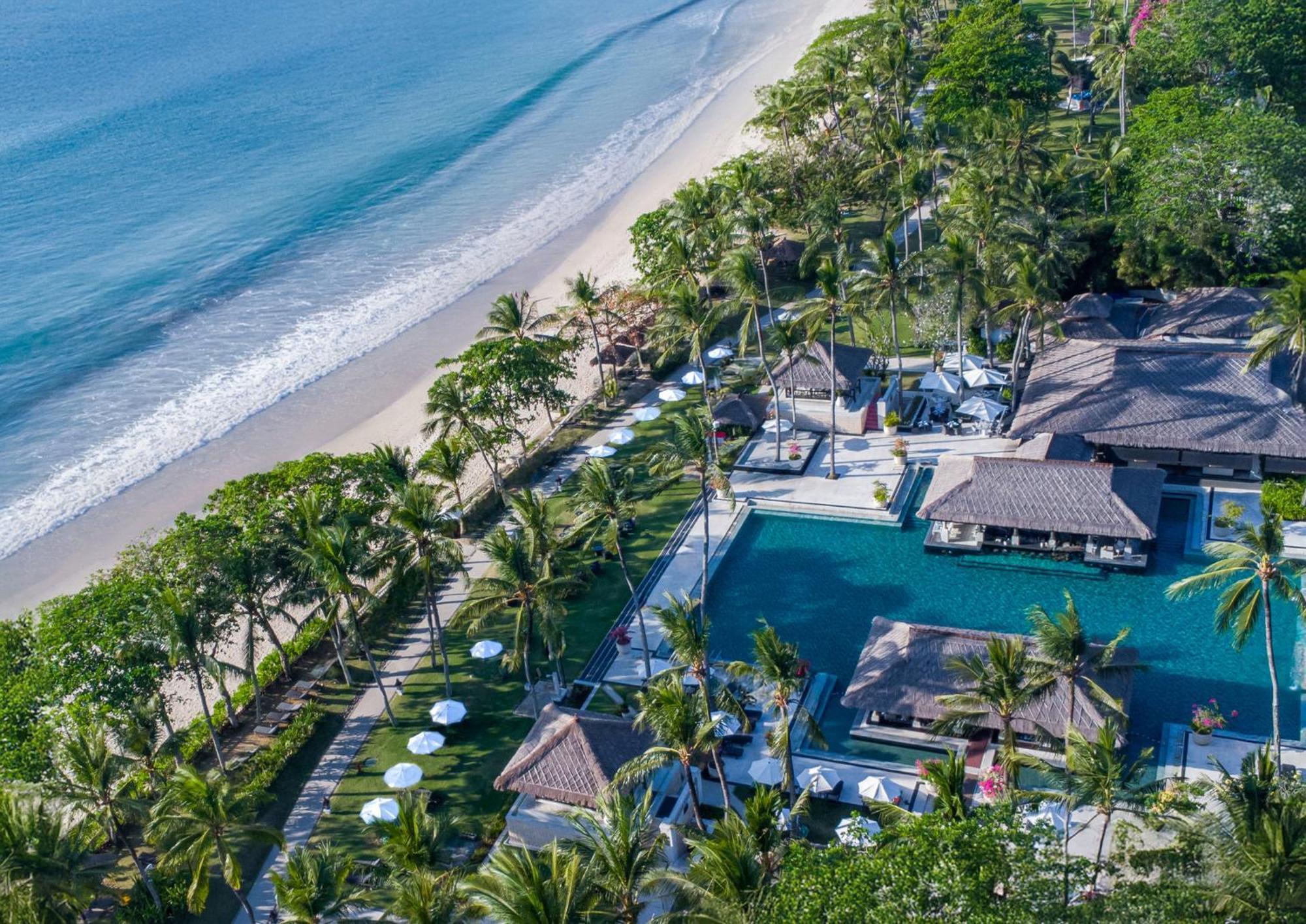 Intercontinental Bali Resort By Ihg Jimbaran Exterior foto Aerial view of the resort